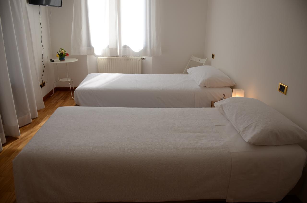 Locanda Dal Barba Villa Lagarina ภายนอก รูปภาพ