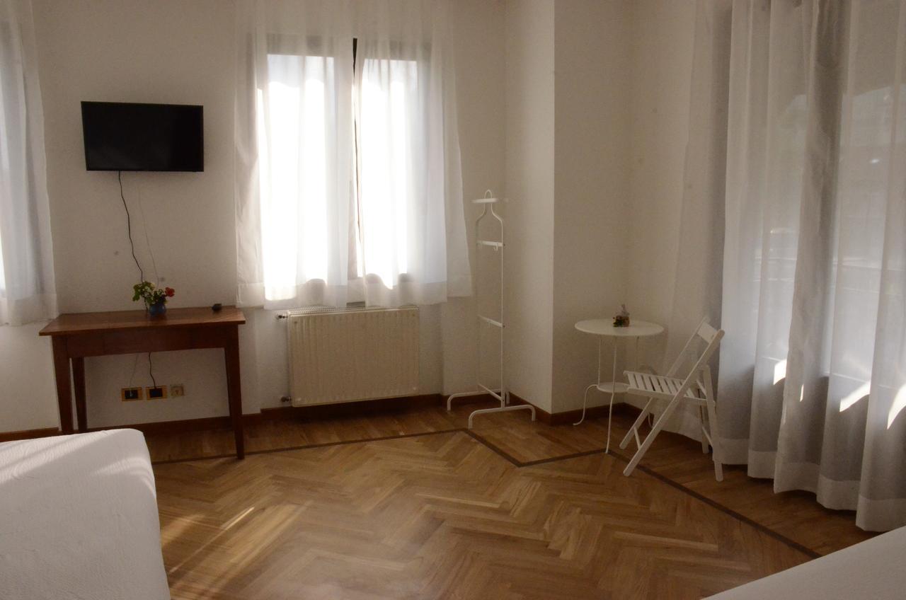 Locanda Dal Barba Villa Lagarina ภายนอก รูปภาพ